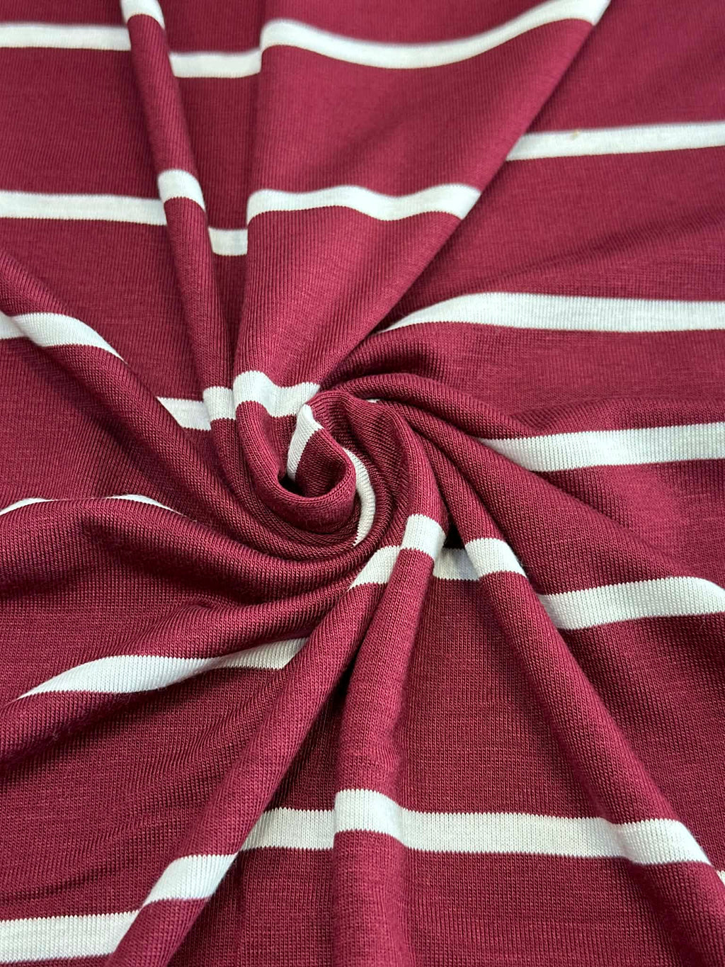 (RAYON MODAL) OFF WHITE STRIPES ON BURGUNDY (1)