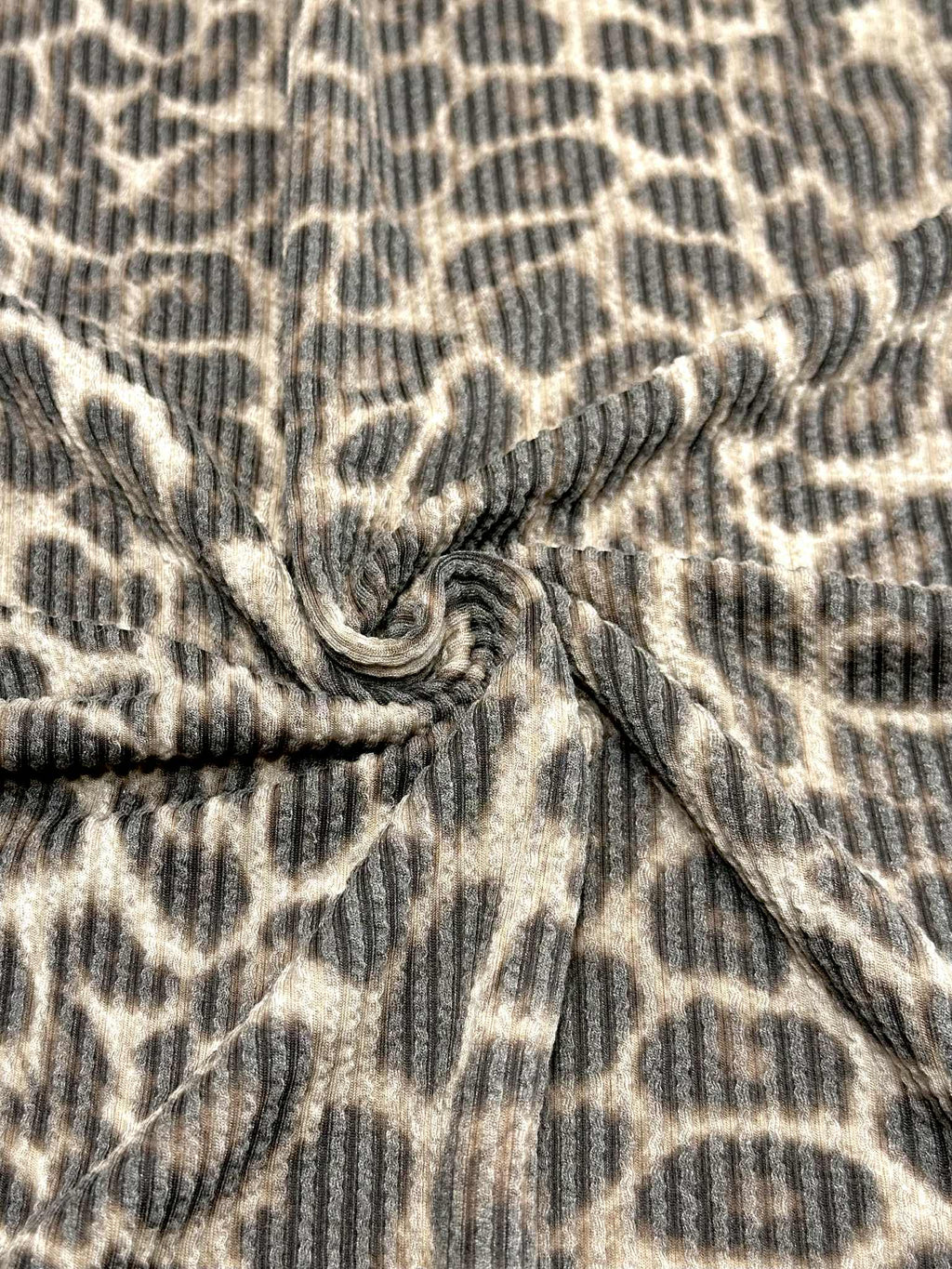 (URBAN RIB) VINTAGE BLACK CHEETAH