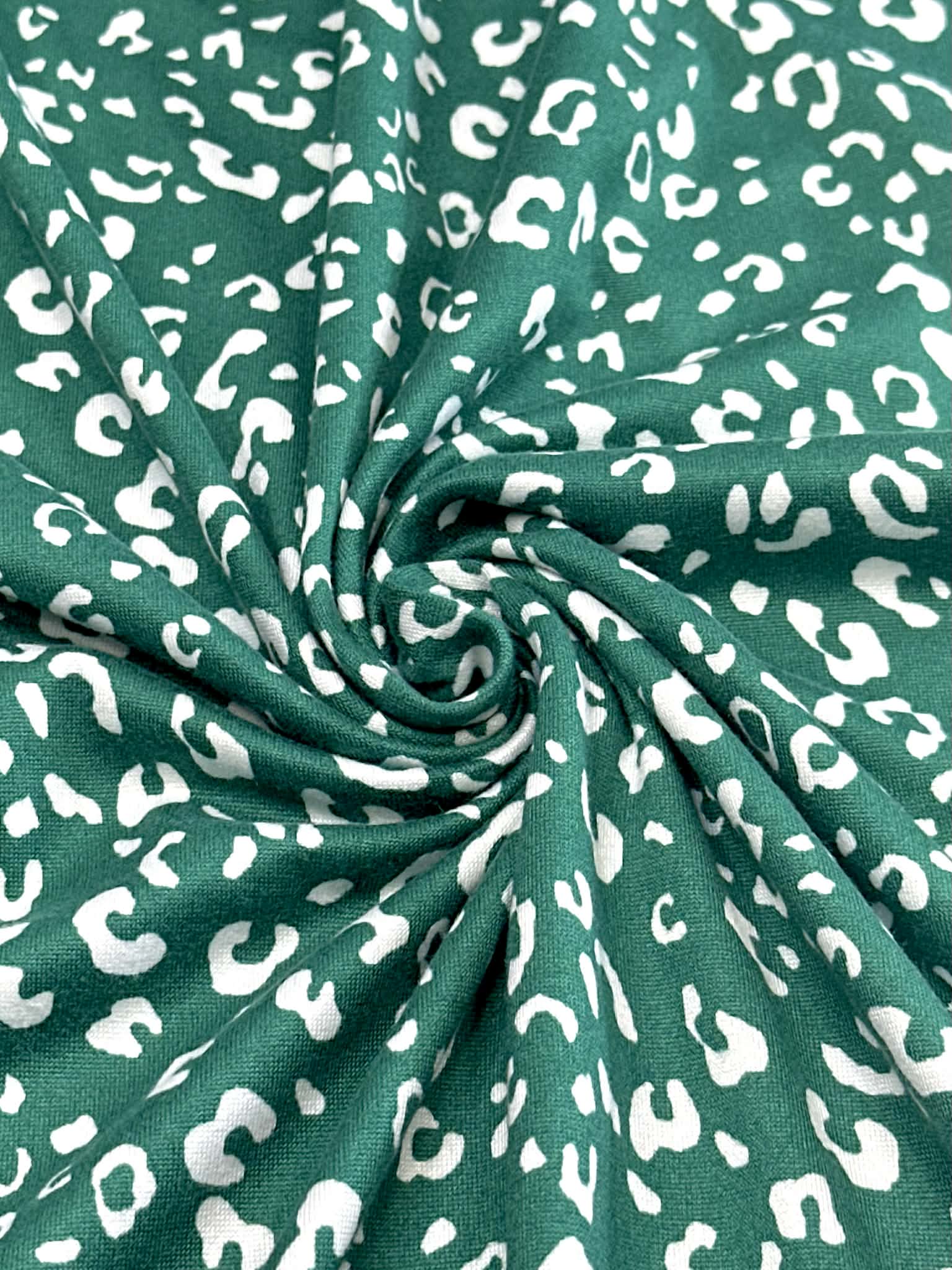 (DBP) TINY WHITE LEOPARD ON HUNTER GREEN