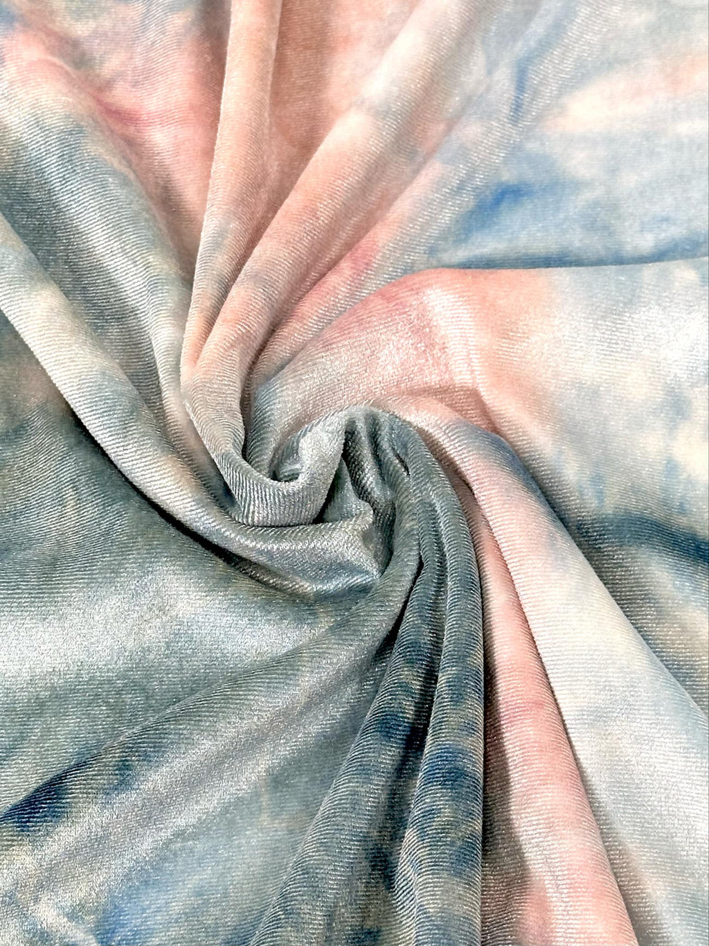 (VELVET) SOFT BLUE AND BLUSH TIE DYE (1)