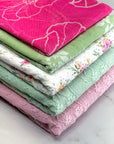 (MESH) WHITE FLORAL ON PINK