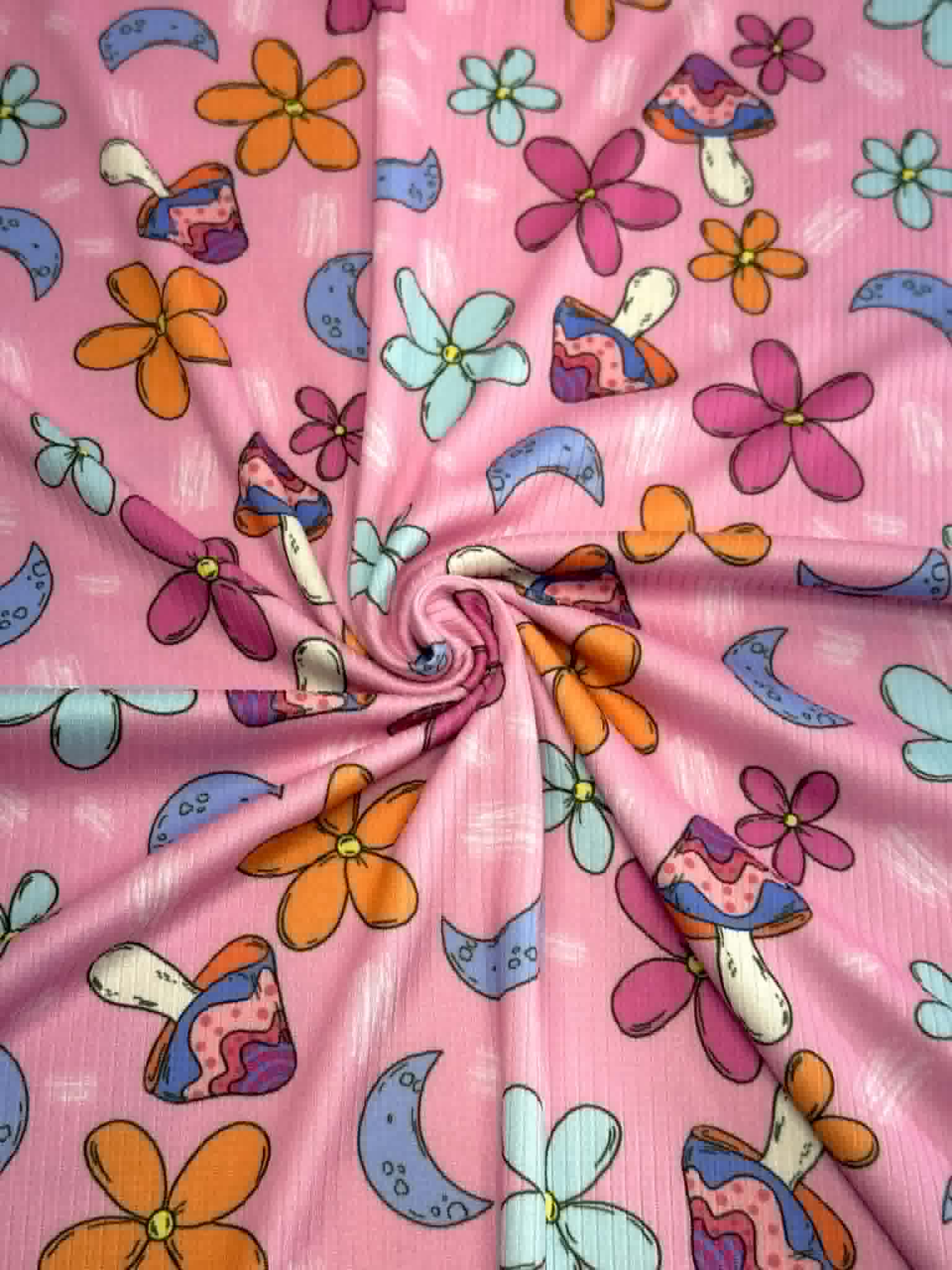(4X2 YUMMY RIB) MUSHROOMS AND FLOWERS ON PINK