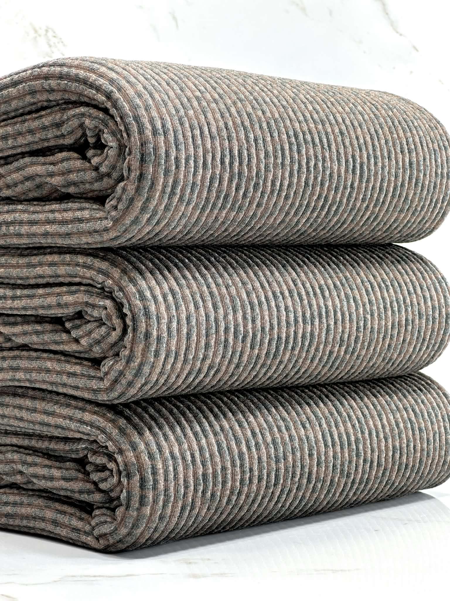 (URBAN RIB) BLACK CHEETAH ON DARK BROWN
