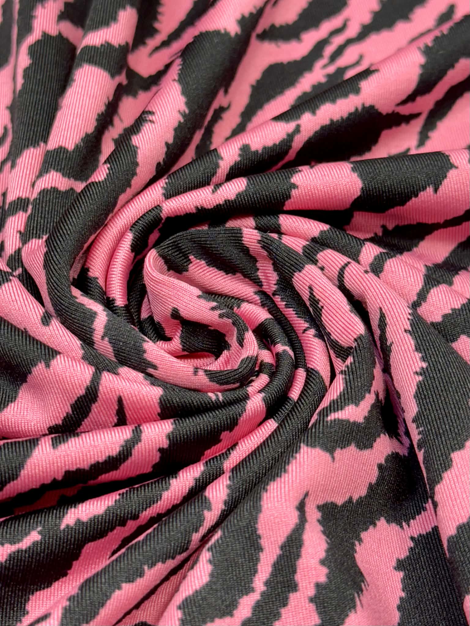 (ITY) BLACK ZEBRA ON PINK
