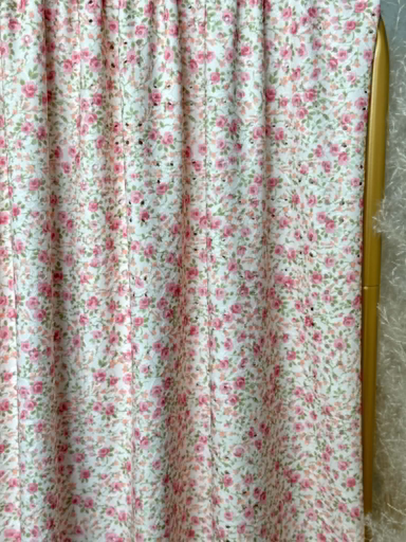 (EYELET) LIGHT CORAL FLORAL ON OFF WHITE