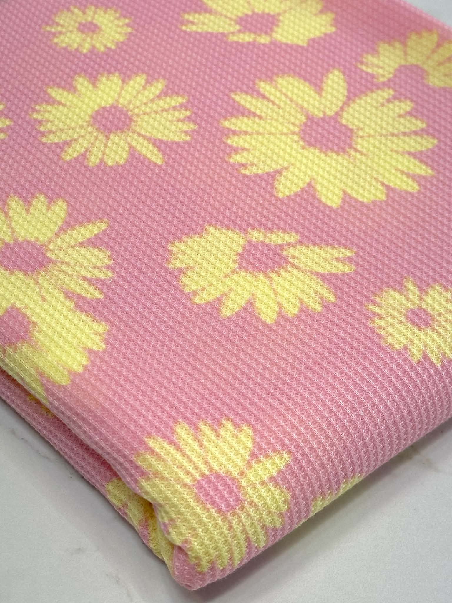 (THERMAL) YELLOW FLOWERS ON PINK
