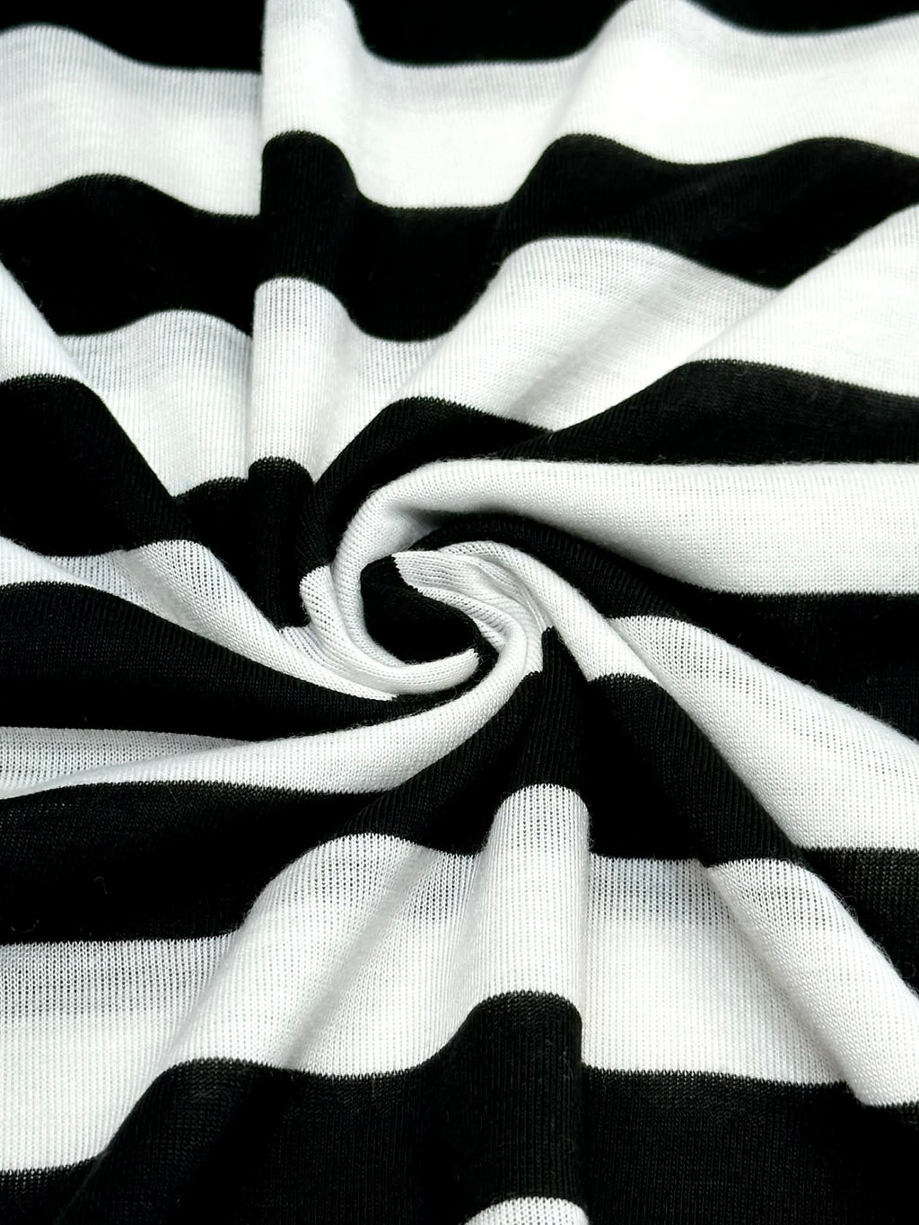 (JERSEY) BLACK AND OFF WHITE LARGE STRIPES