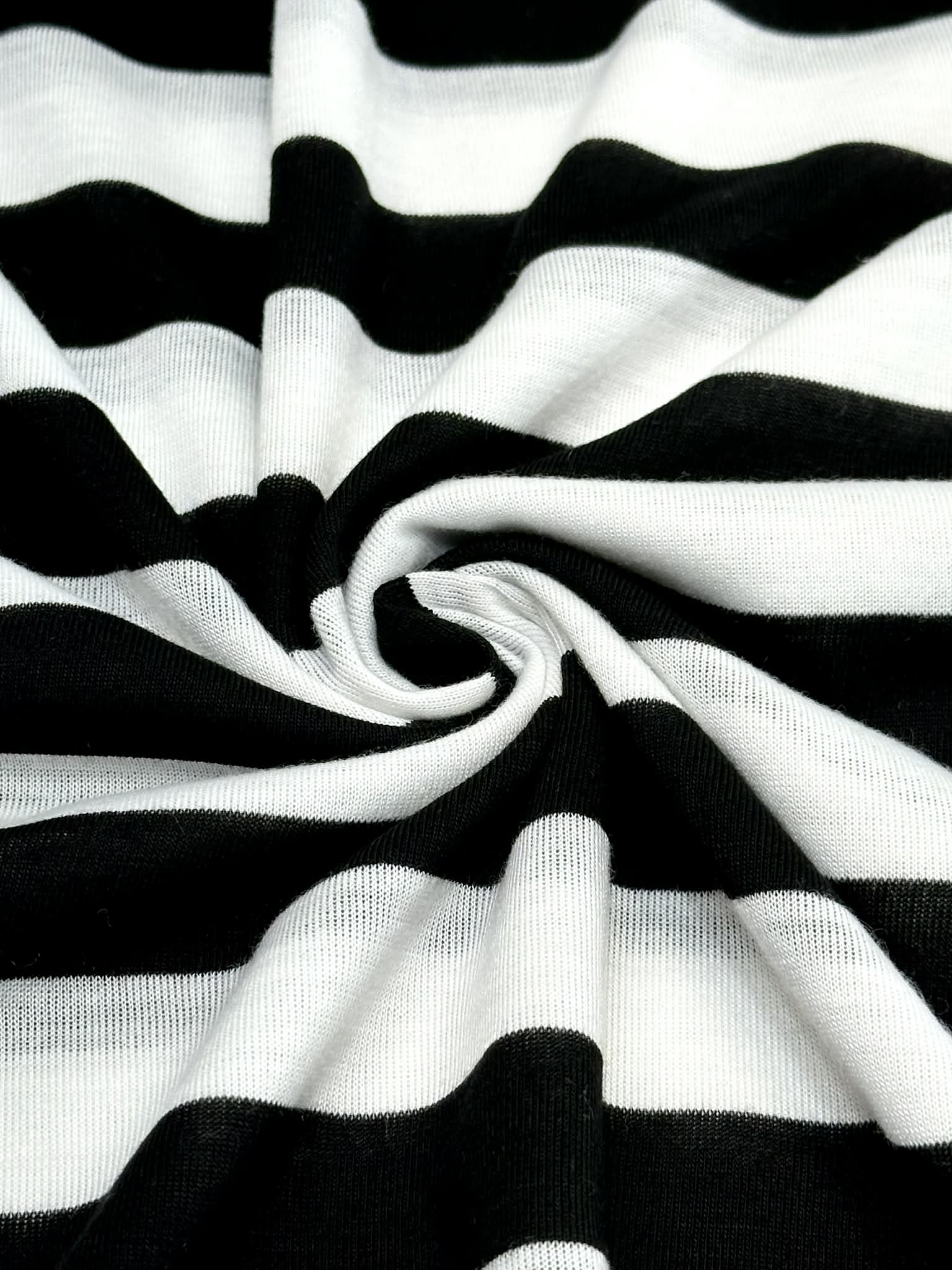 (JERSEY) BLACK AND OFF WHITE LARGE STRIPES