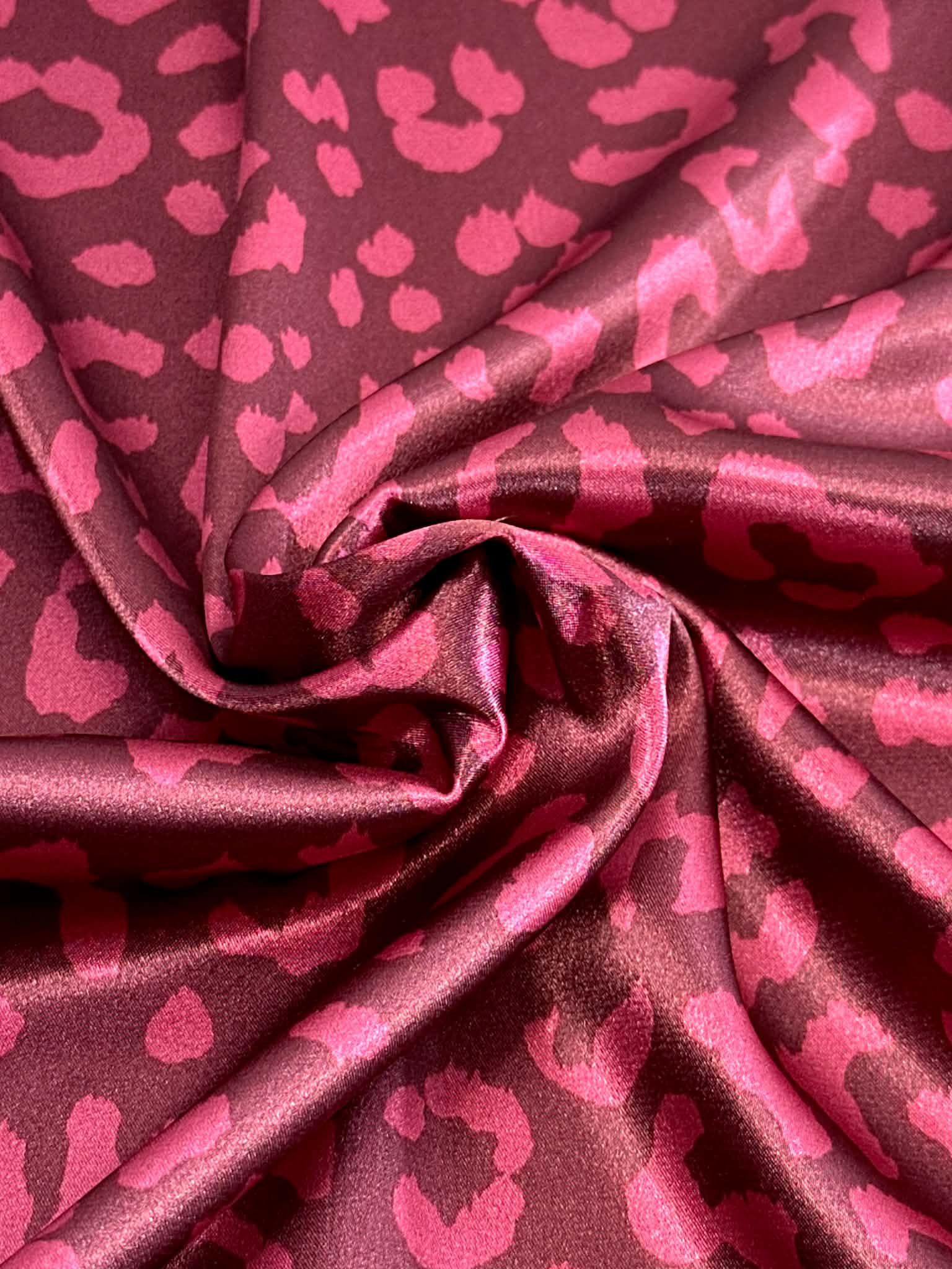 (SATIN) CHEETAH ON BURGUNDY