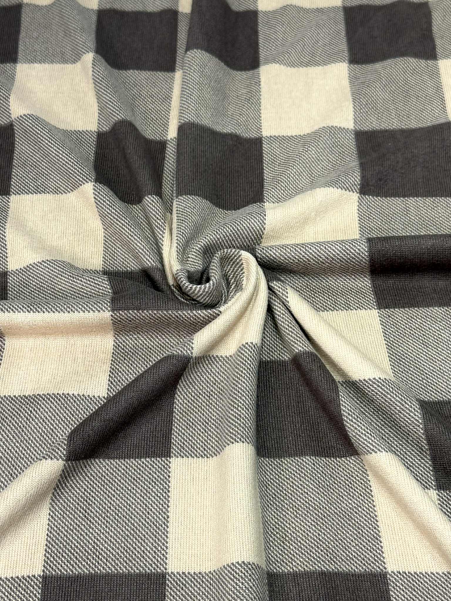 (SWEATER KNIT/ OAKLEY) BROWN AND TAUPE GINGHAM PLAID (1)