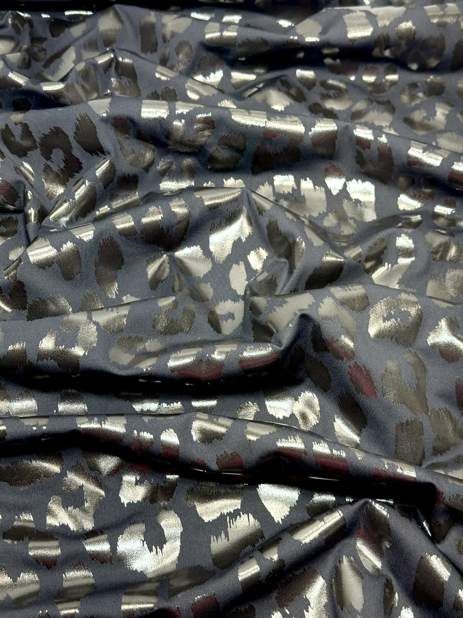 (PLEATHER) CHEETAH PRINT ON BLACK (2)
