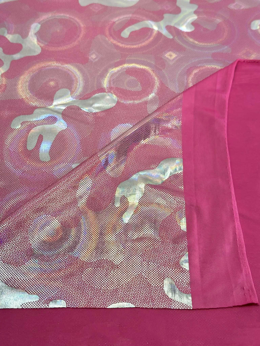 (SPANDEX) SILVER FOIL ON HOT PINK