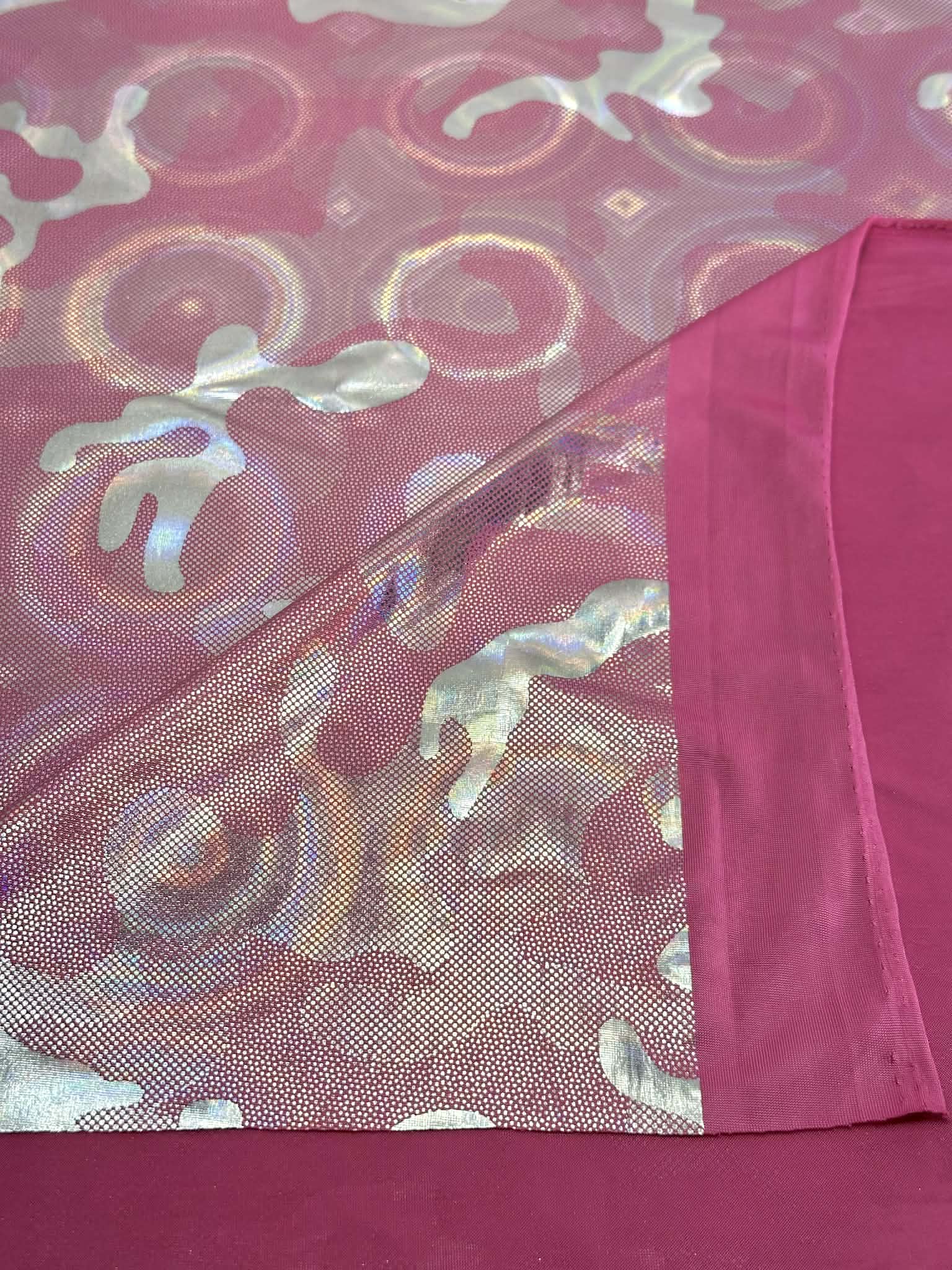 (SPANDEX) SILVER FOIL ON HOT PINK