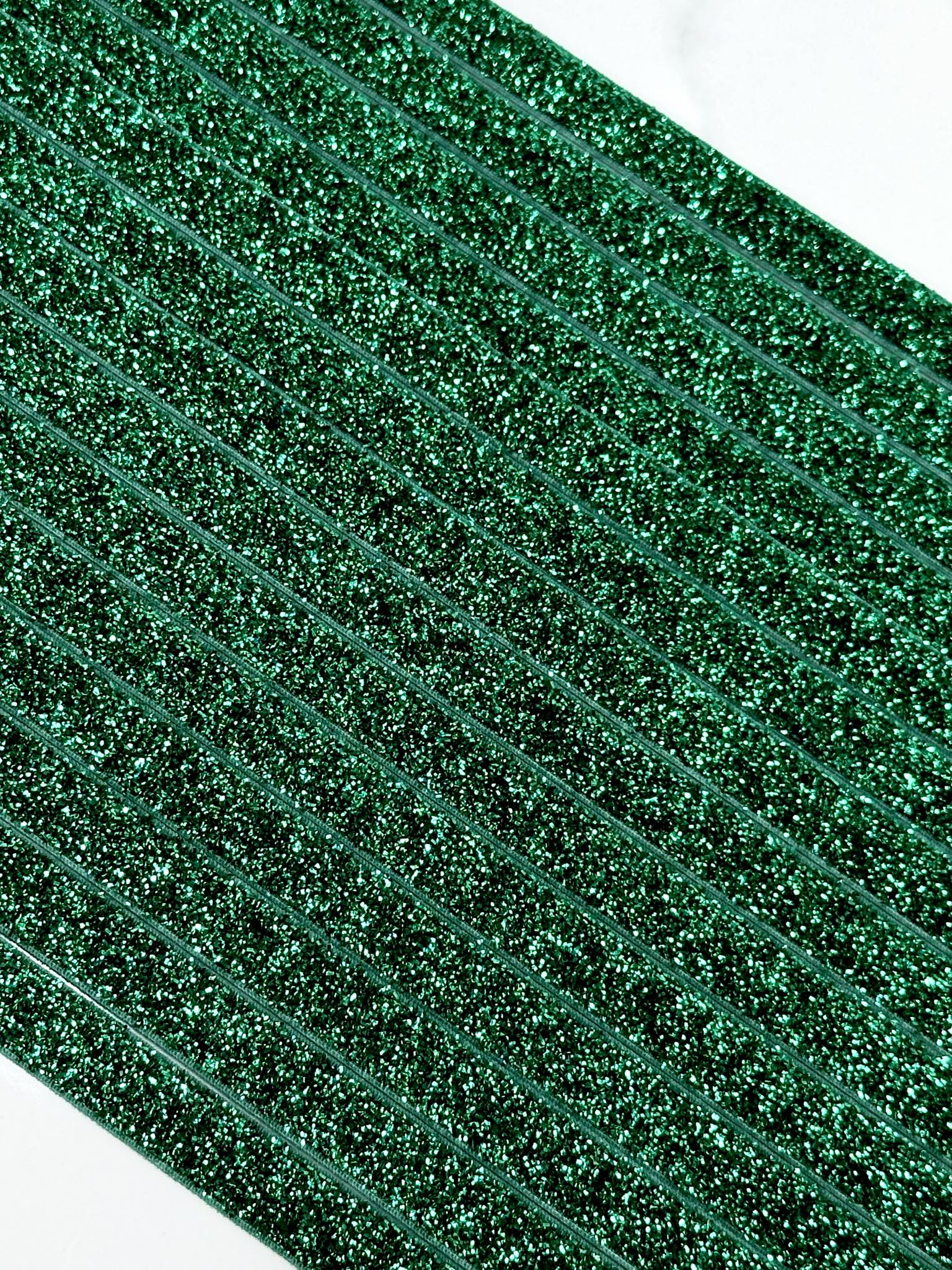 (TRIM) 3/8 ELASTIC EMERALD GREEN SHIMMER