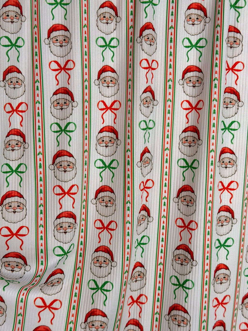 (4x2 YUMMY RIB) SANTA CLAUS AND BOWS PATTERN ON OFF WHITE