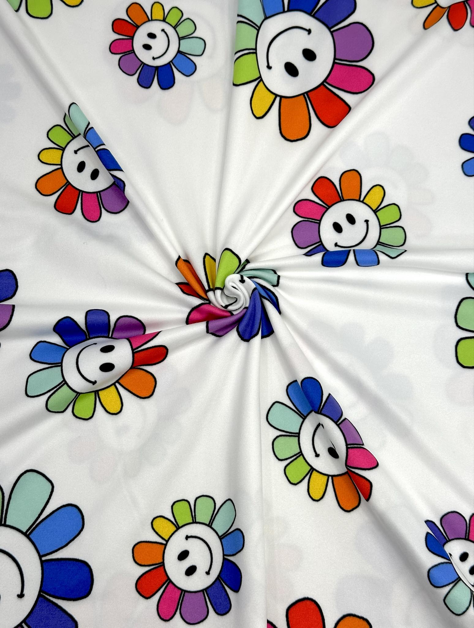(DBP) HAPPY FACE RAINBOW DAISY FLOWERS ON OFF WHITE(1)