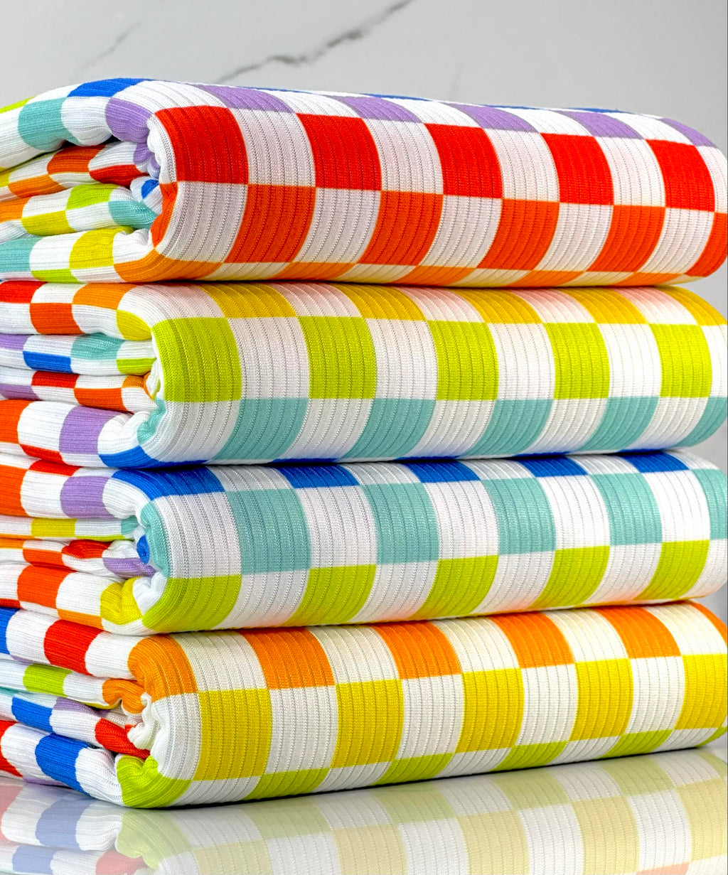 (YUMMY RIB) RAINBOW AND OFF WHITE CHECKERED