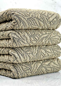 (KNIT) 3D GOLD FLORAL AND GLITTER PATTERN