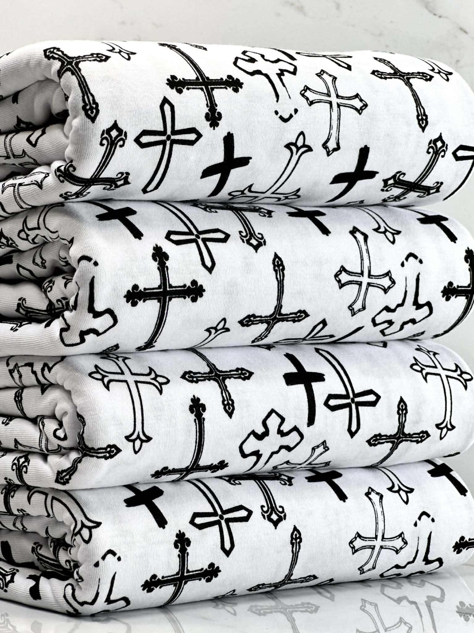 (JERSEY KNIT) BLACK CROSSES ON OFF WHITE