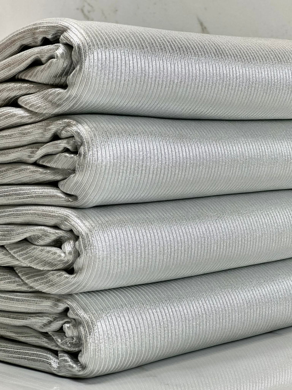 (2X2 RIB) SILVER FOIL ON OFF WHITE
