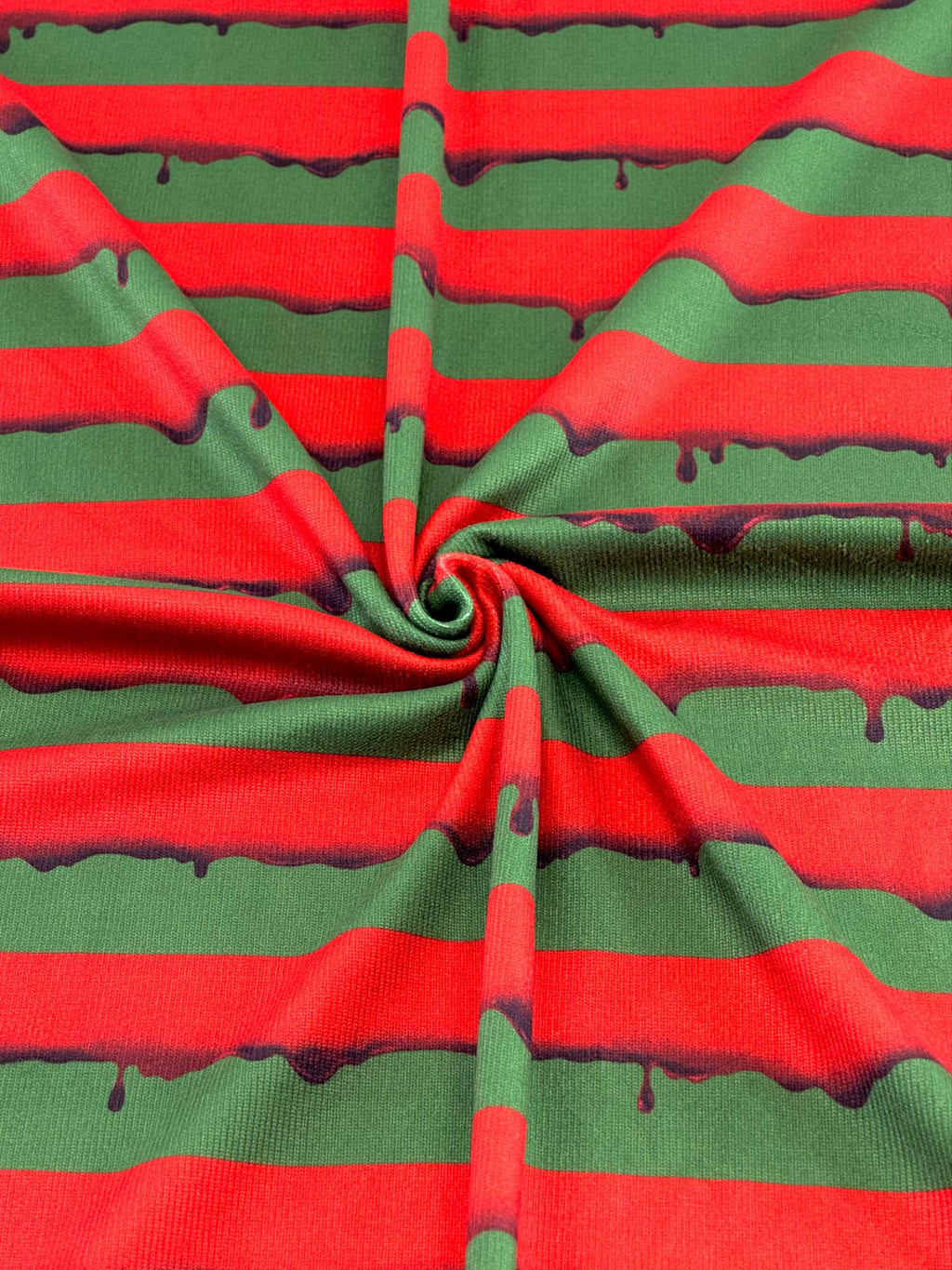 (SWEATER KNIT/OAKLEY) DRIPPING RED BLOOD ON DARK OLIVE (4)