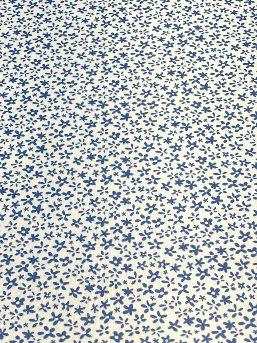(DBP) TINY BLUE FLOWERS ON OFF WHITE