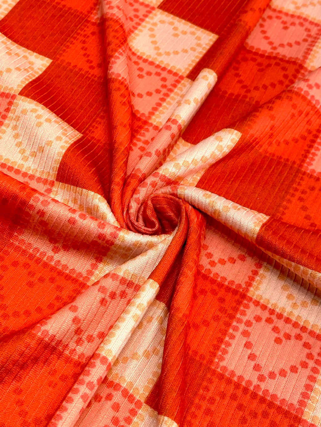 (4X2 YUMMY RIB) MEDIUM PINK AND RED HEARTS ON CHECKERED PATTERN