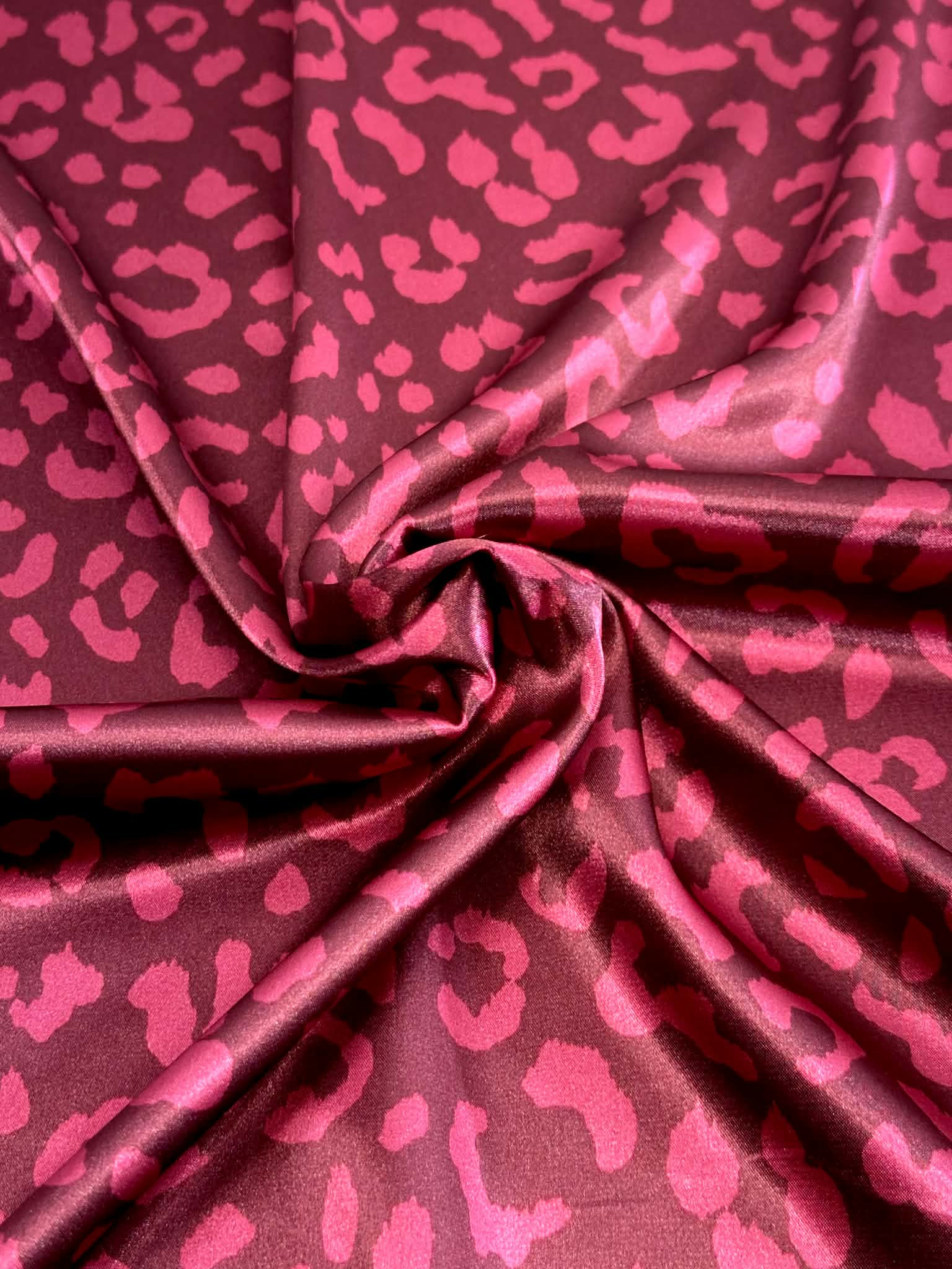 (SATIN) CHEETAH ON BURGUNDY