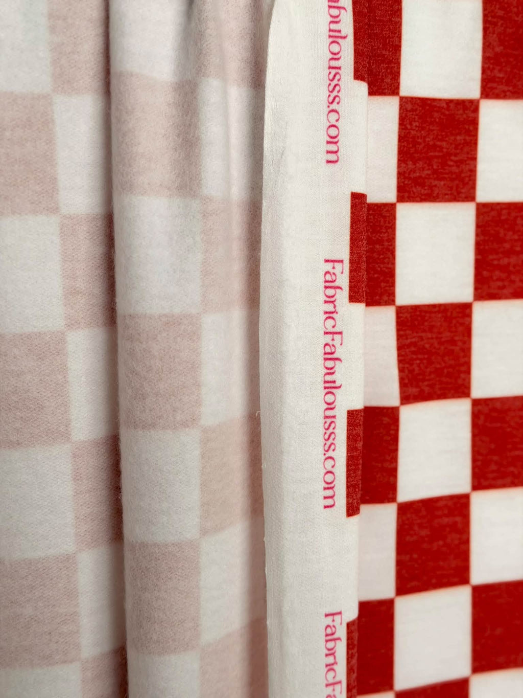 (FRENCH TERRY BRUSHED) NEW RED AND OFF WHITE MEDIUM CHECKERED