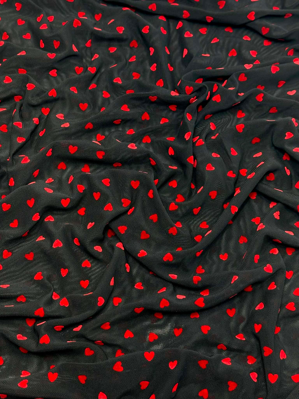(MESH) TINY RED FLOCK HEARTS ON BLACK