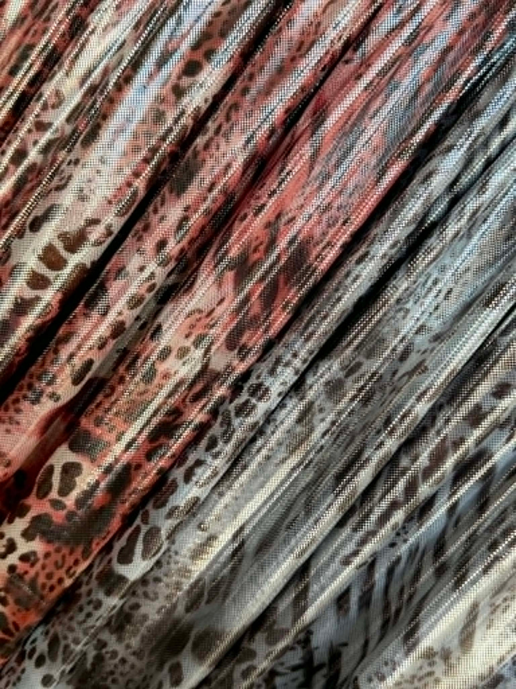 (ITY) BLUSH AND SILVER WILD ANIMAL PRINT