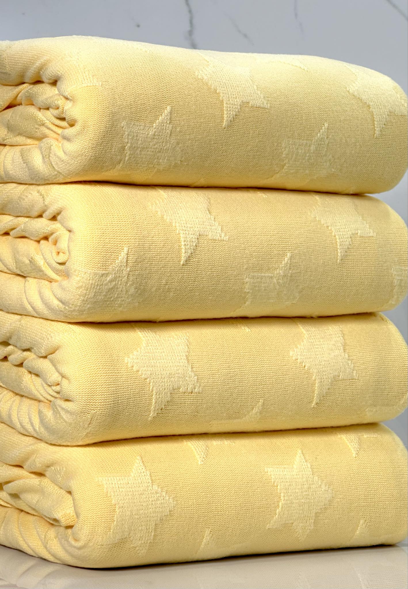 (SWEATER KNIT) STARS ON YELLOW (3)