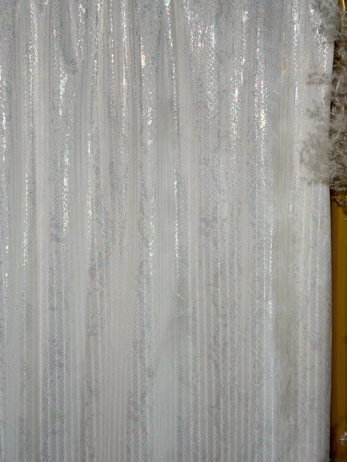 (8X2) PEAR WHITE IRIDESENT SHIMMER