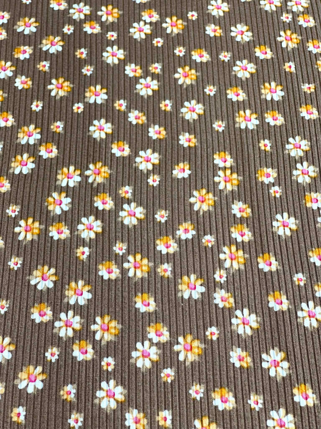 (4X2 YUMMY RIB) ORANGE, PINK, AND OFF WHITE FLOWERS ON POWDER BROWN
