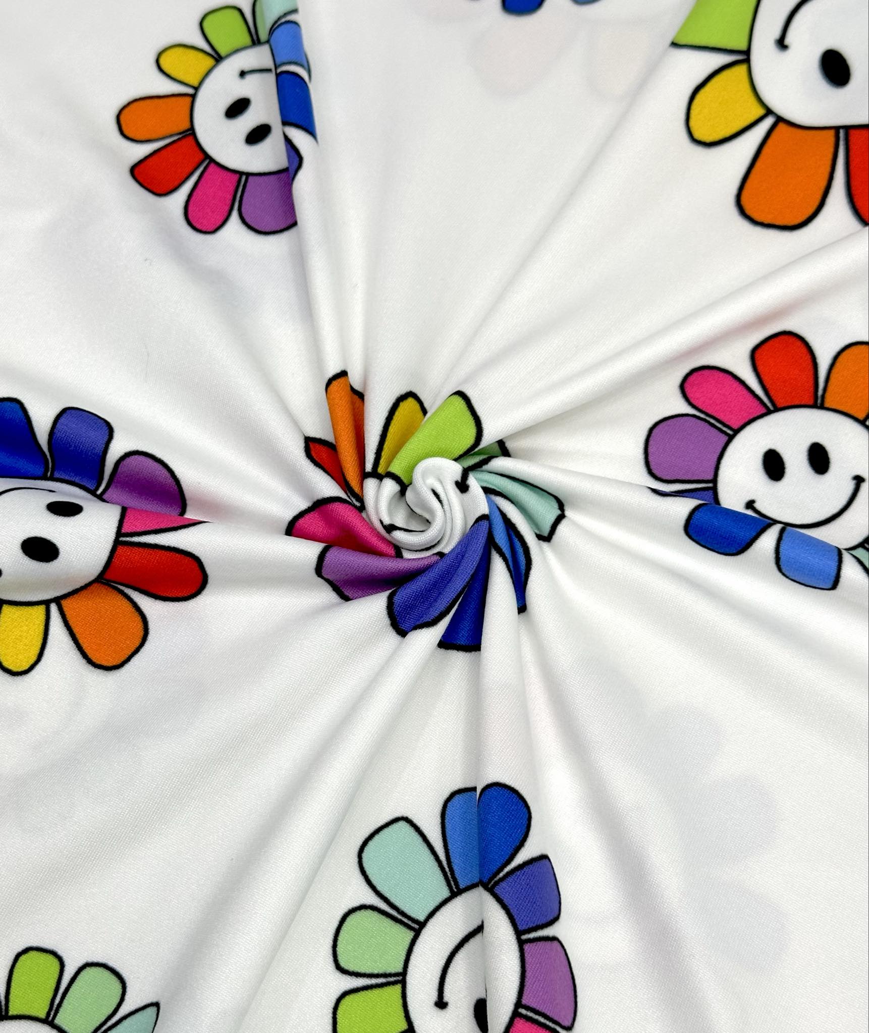 (DBP) HAPPY FACE RAINBOW DAISY FLOWERS ON OFF WHITE(1)