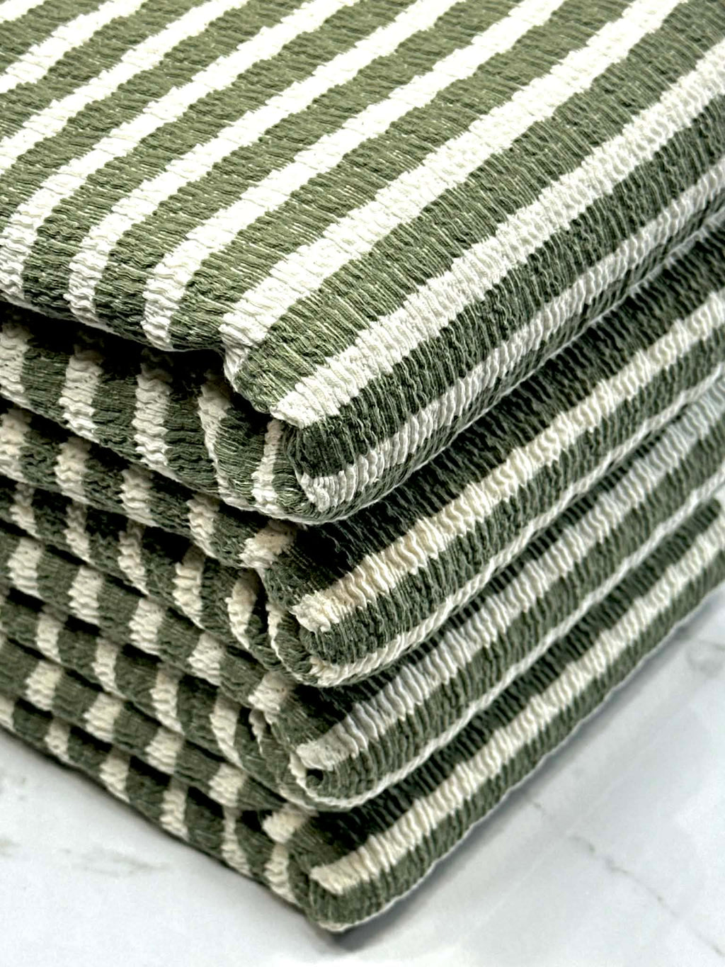 (PUCKERED STRIPE) VINTAGE GREEN STRIPES ON OFF WHITE