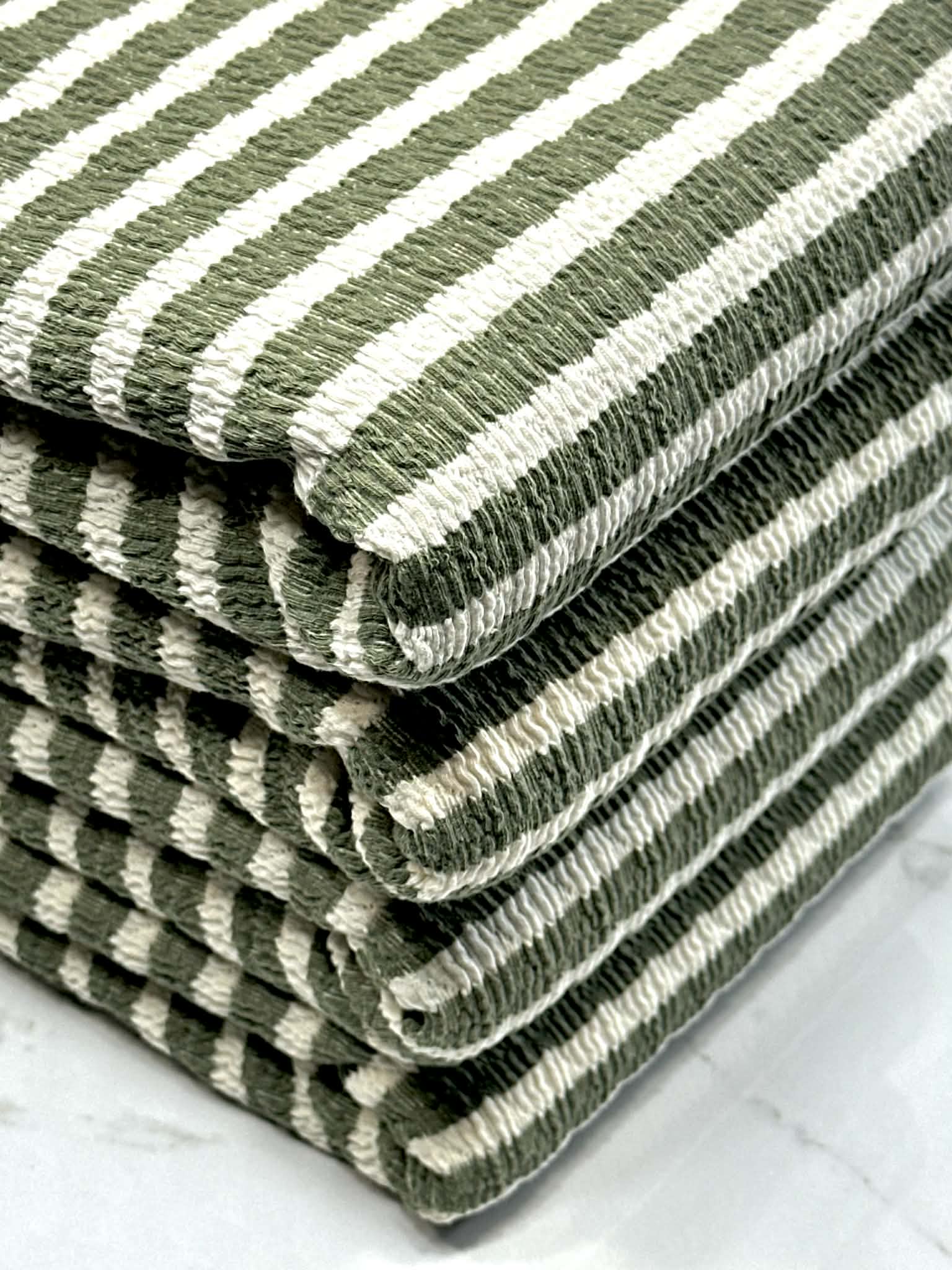 (PUCKERED STRIPE) VINTAGE GREEN STRIPES ON OFF WHITE