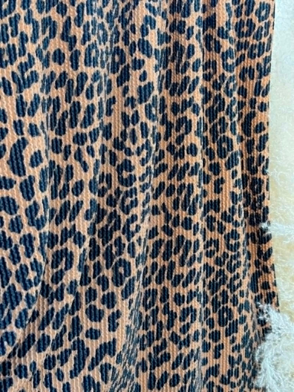 (URBAN RIB) BLACK LEOPARD ON CAMEL