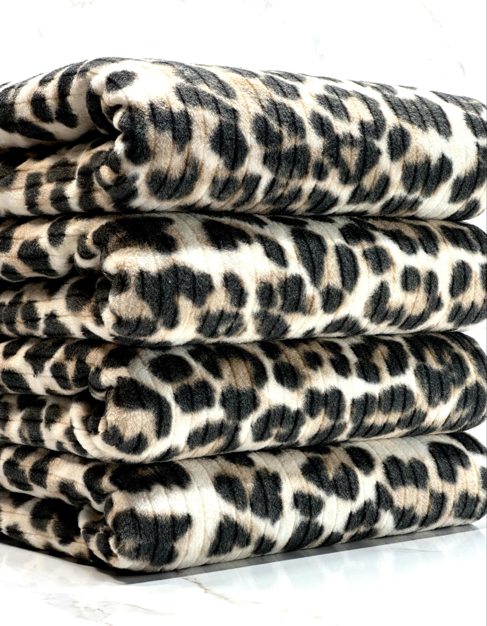 (BRUSHED WIDE RIB) BLACK AND TAN CHEETAH(3)