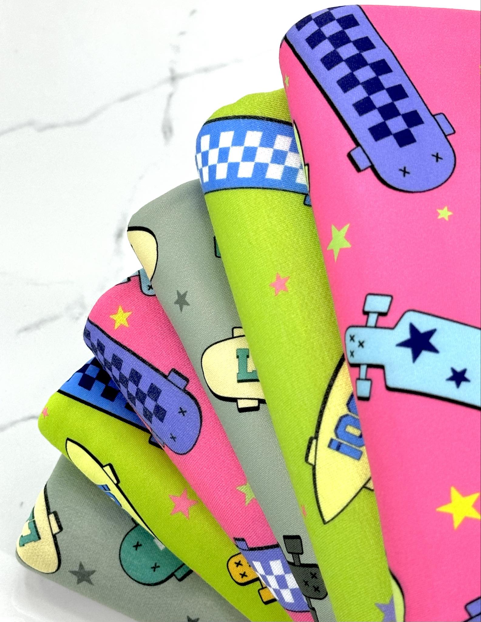 (DBP) SKATEBOARDS AND STARS ON LIME