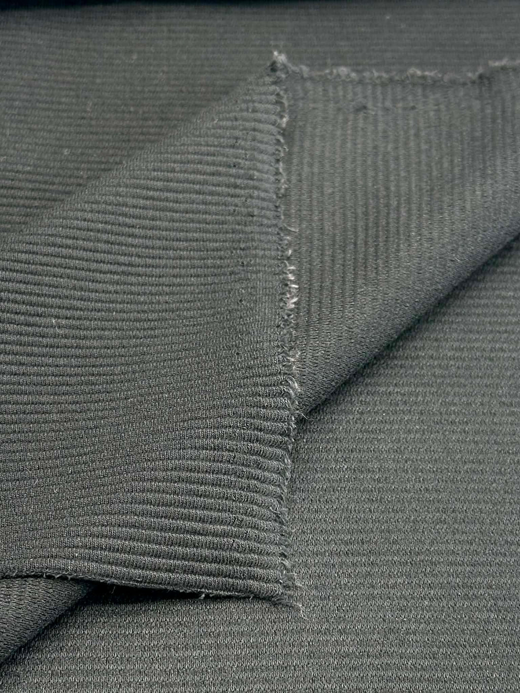 (SEAMLESS RIB VERTICAL) BLACK (2)
