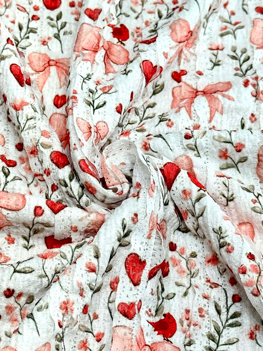 (RUFFLE LACE) HEARTS, BOWS, FLOWERS, AND RED BIRDS ON OFF WHITE