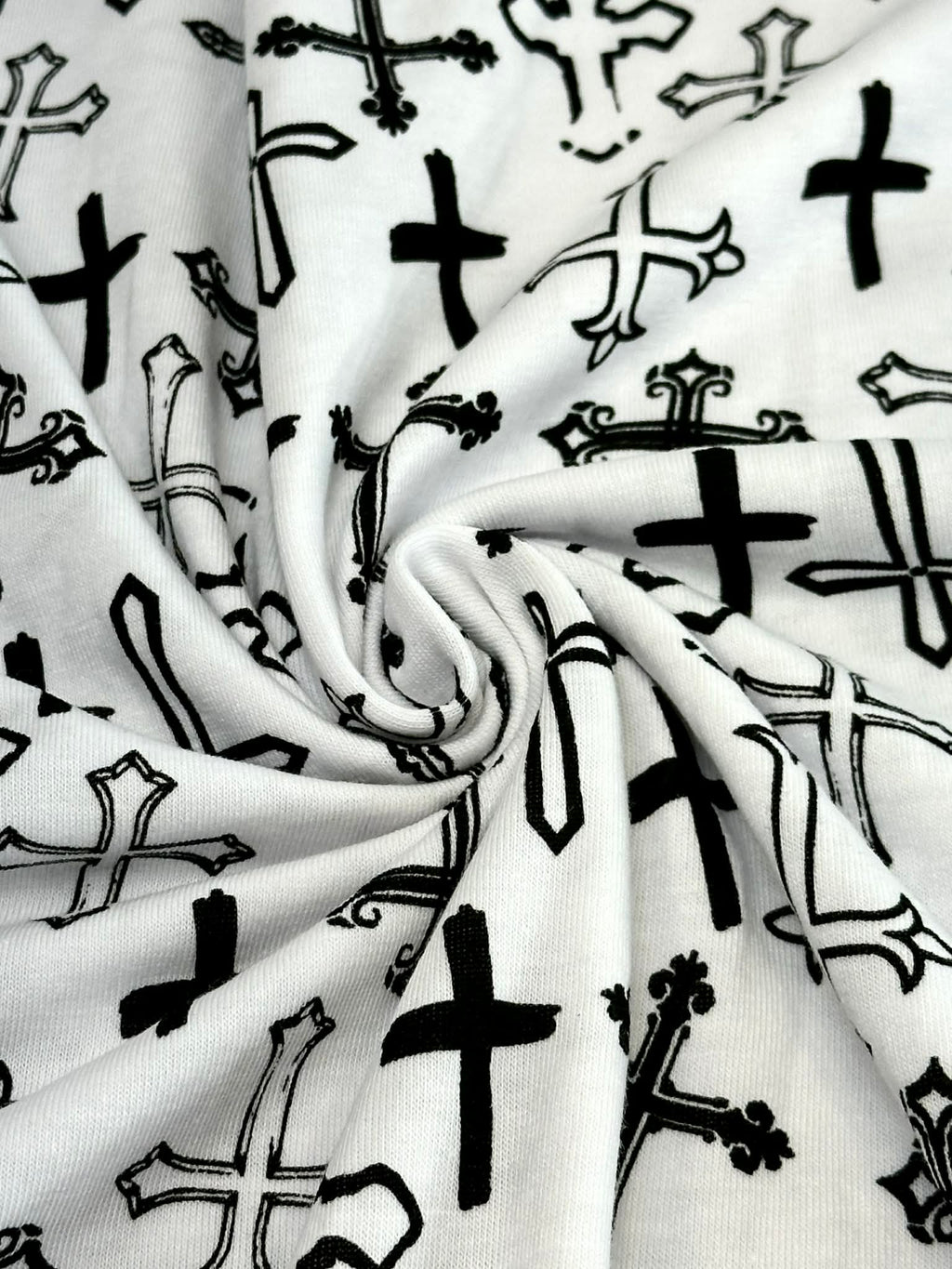 (JERSEY KNIT) BLACK CROSSES ON OFF WHITE