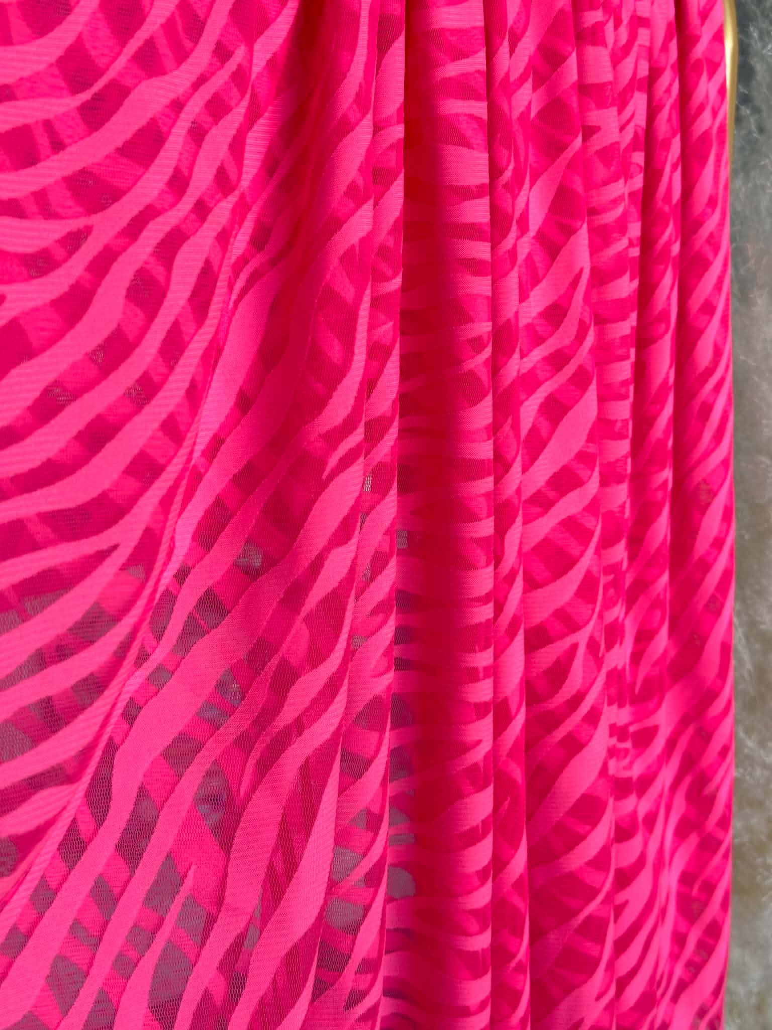 (MESH) NEON PINK ZEBRA
