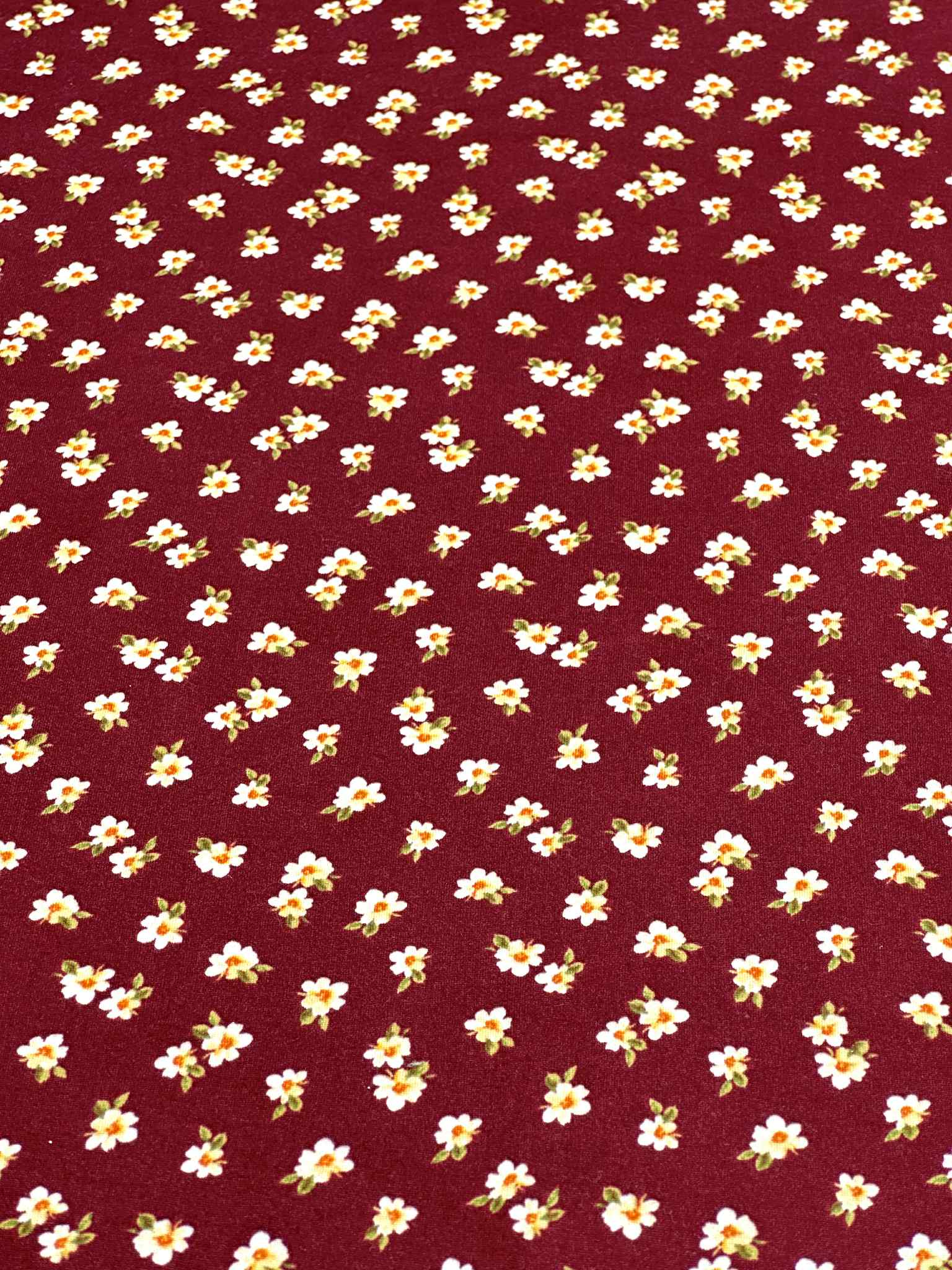 (DBP) TINY OFF WHITE FLOWERS ON WINE (1)