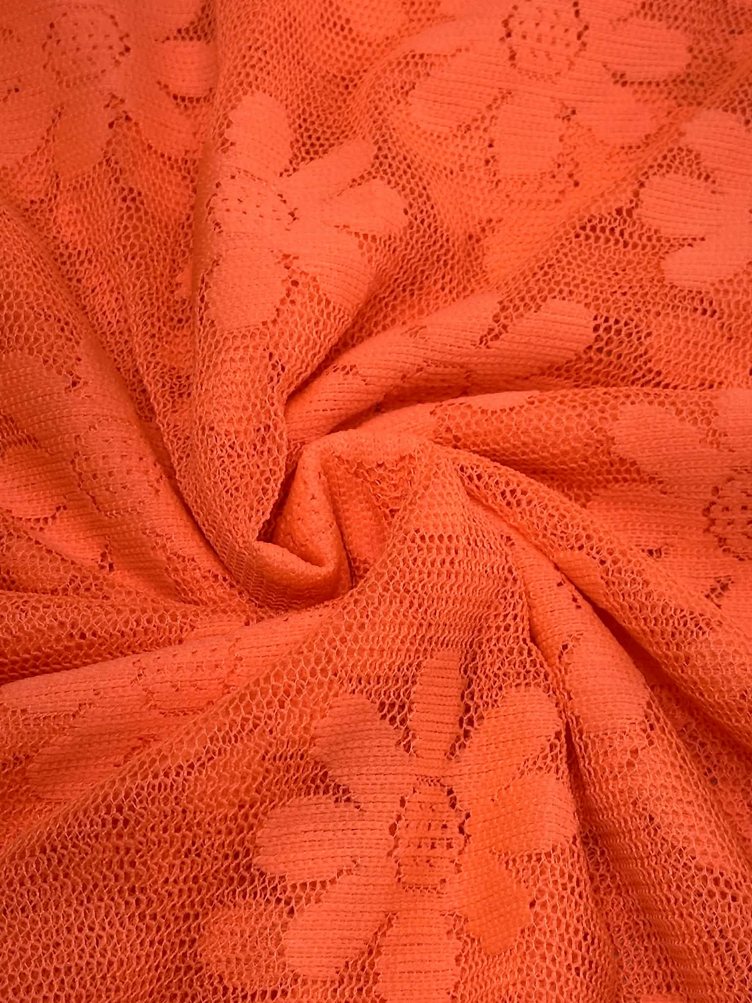 (LACE) BRIGHT ORANGE DAISIES