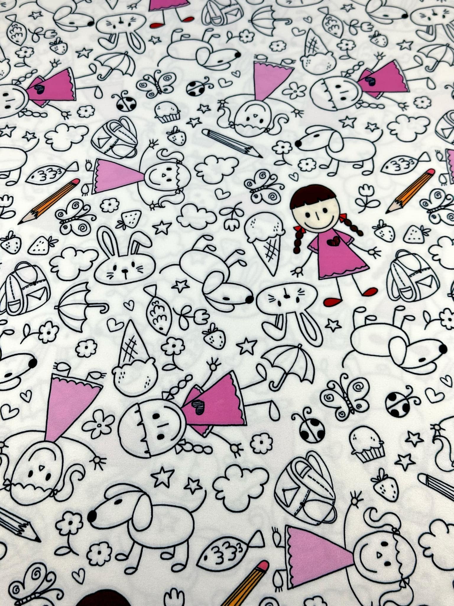 (DBP) LITTLE GIRL SKETCH COLORING ON FABRIC