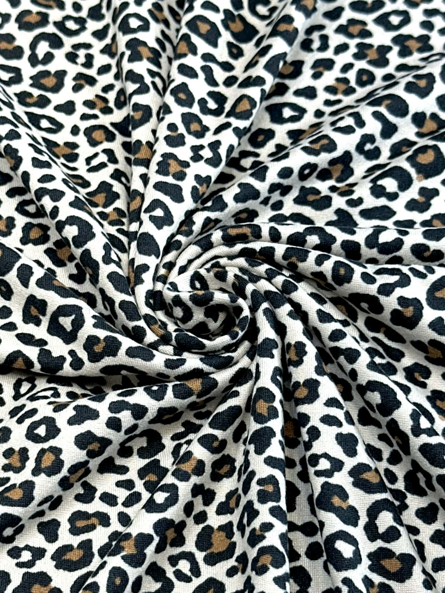 (DBP) TINY CARAMEL CHEETAH ON TAUPE