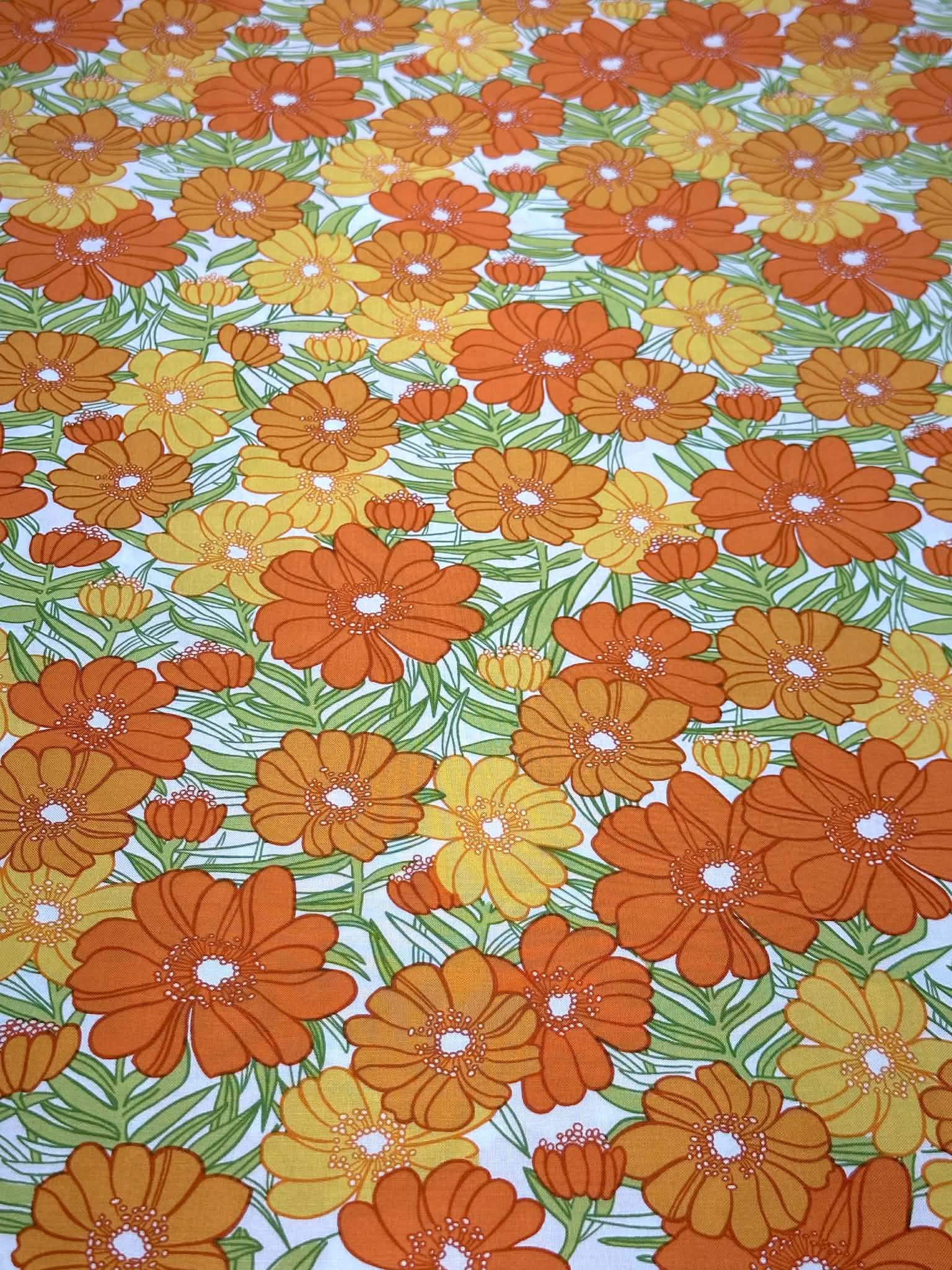 (WOVEN) ORANGE AND TANGERINE FLOWERS ON OFF WHITE