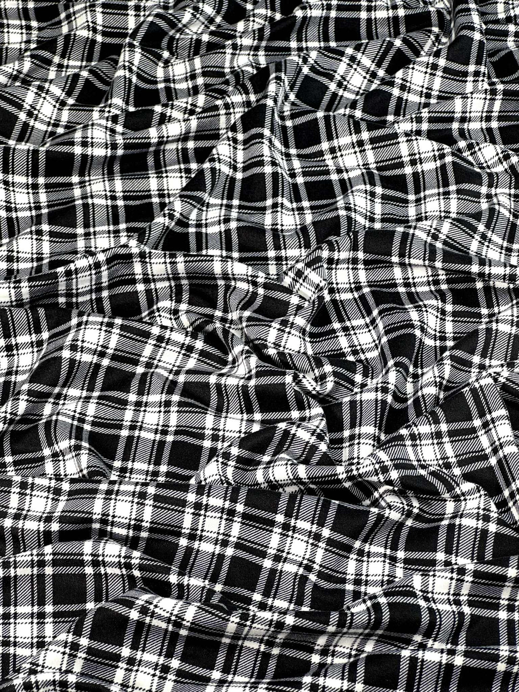 (DBP) BLACK AND OFF WHITE PLAID
